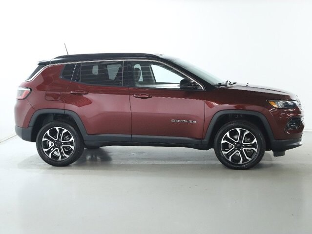 2022 Jeep Compass in Bedford, OH 44146 - 18085825 11