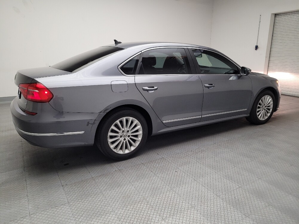 2016 Volkswagen Passat in Downey, CA 90241 - 18085828 10