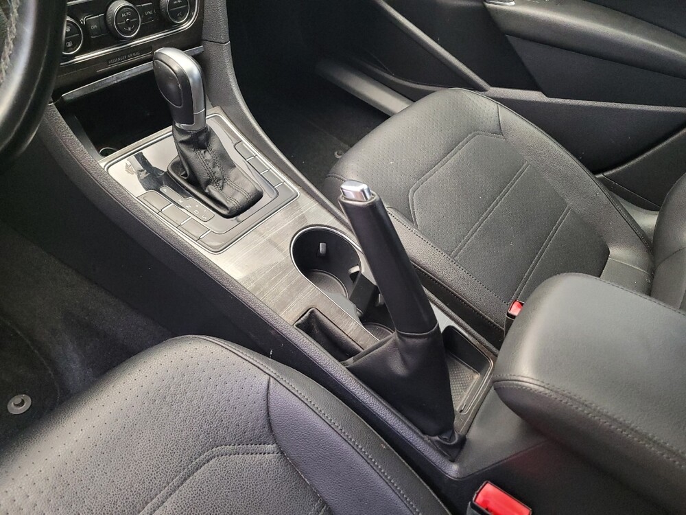 2016 Volkswagen Passat in Downey, CA 90241 - 18085828 26