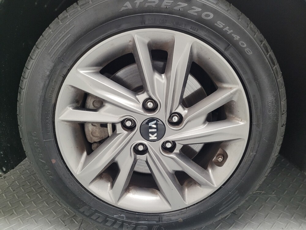 2019 Kia Optima in Downey, CA 90241 - 18085830 31