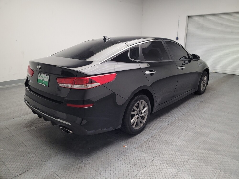 2019 Kia Optima in Downey, CA 90241 - 18085830 9