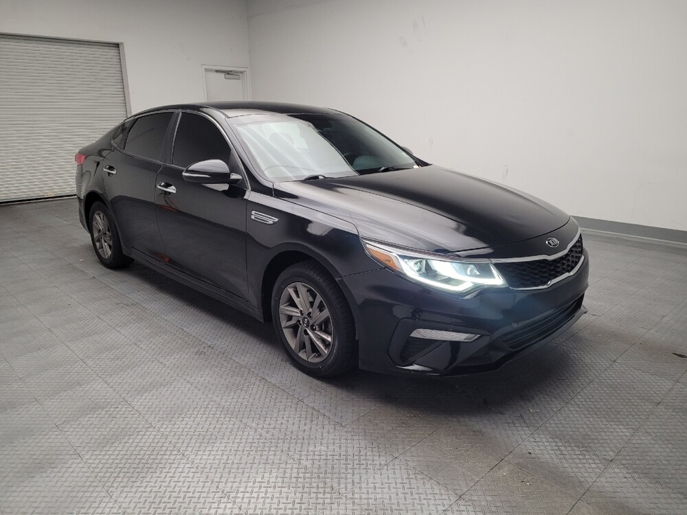 2019 Kia Optima in Downey, CA 90241 - 18085830 13