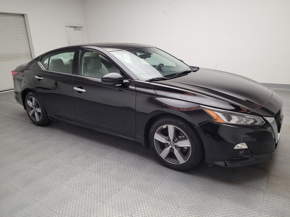 2022 Nissan Altima in Downey, CA 90241 - 18085835 11
