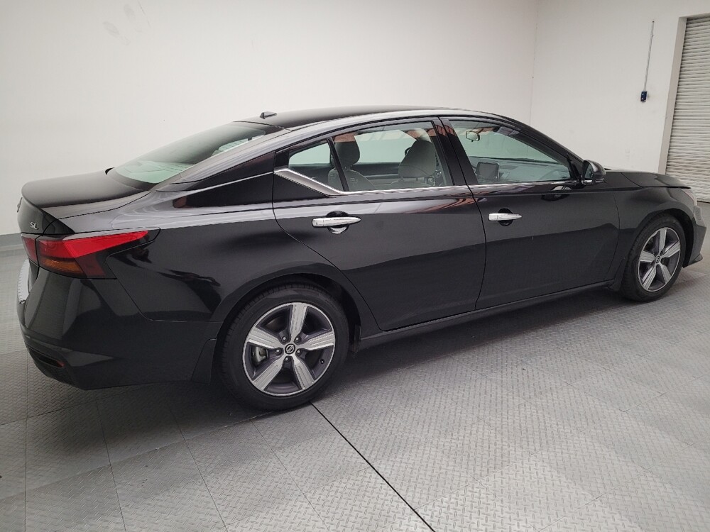2022 Nissan Altima in Downey, CA 90241 - 18085835 10
