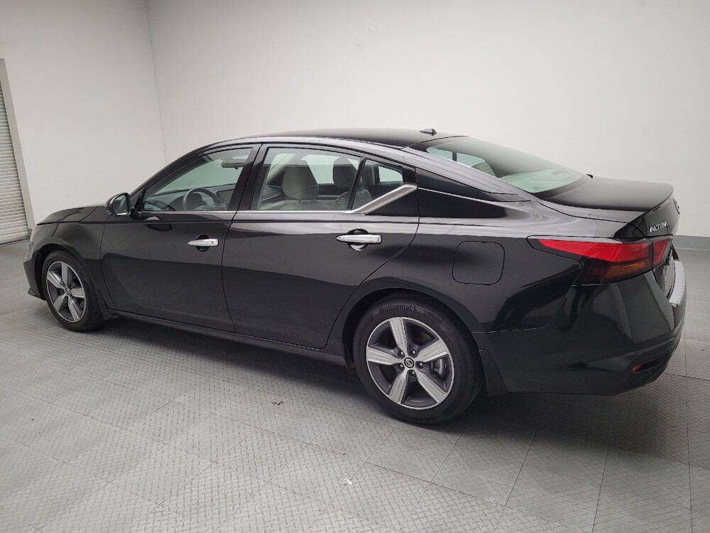 2022 Nissan Altima in Downey, CA 90241 - 18085835 3