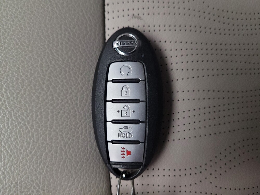 2022 Nissan Altima in Downey, CA 90241 - 18085835 32