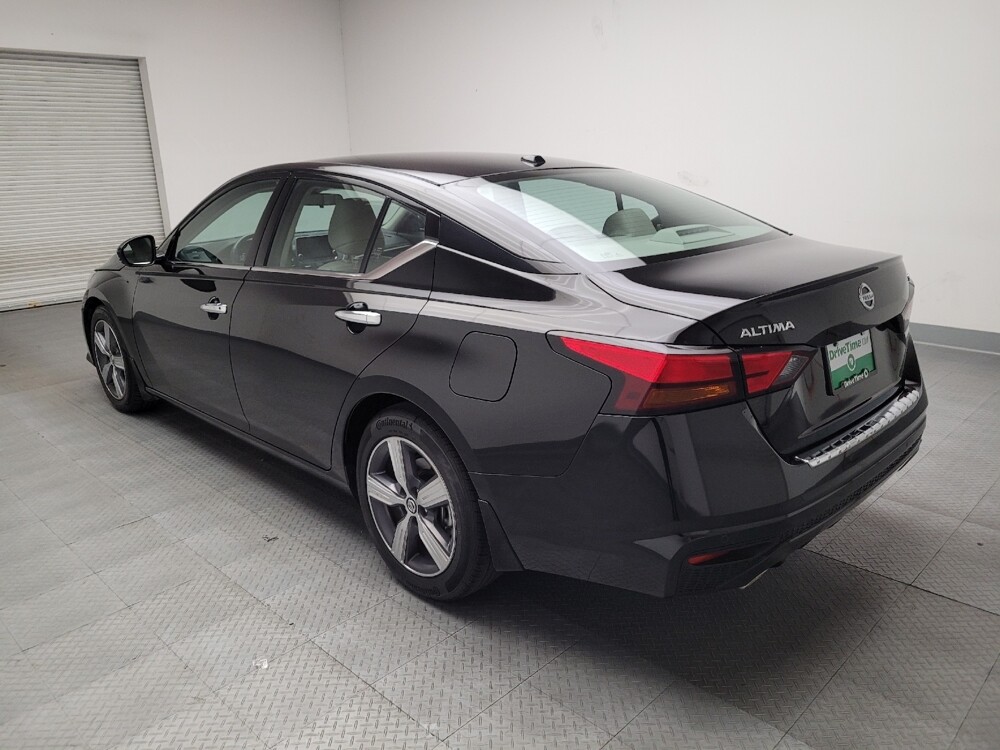 2022 Nissan Altima in Downey, CA 90241 - 18085835 5