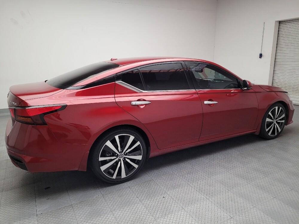 2020 Nissan Altima in Downey, CA 90241 - 18085837 10
