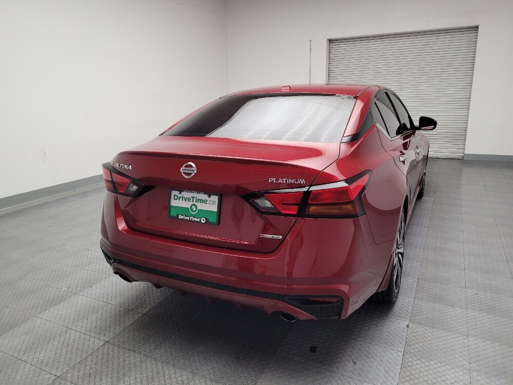2020 Nissan Altima in Downey, CA 90241 - 18085837 7