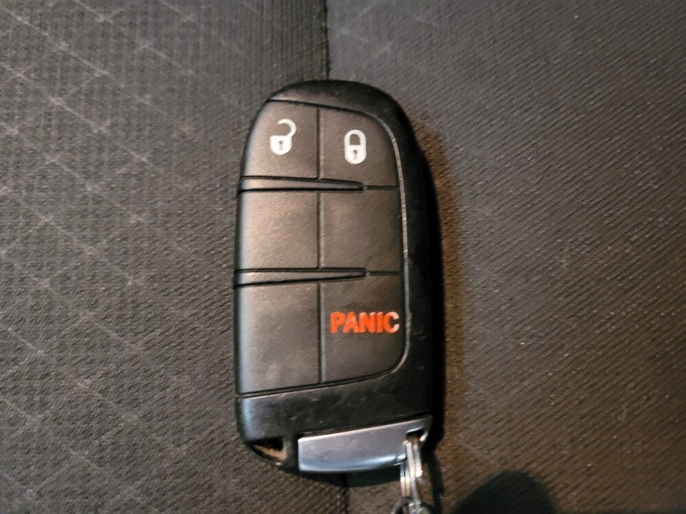 2019 Jeep Grand Cherokee in Downey, CA 90241 - 18085839 32