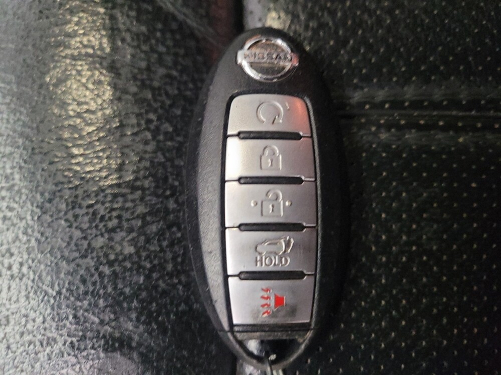 2018 Nissan Pathfinder in Downey, CA 90241 - 18085840 32