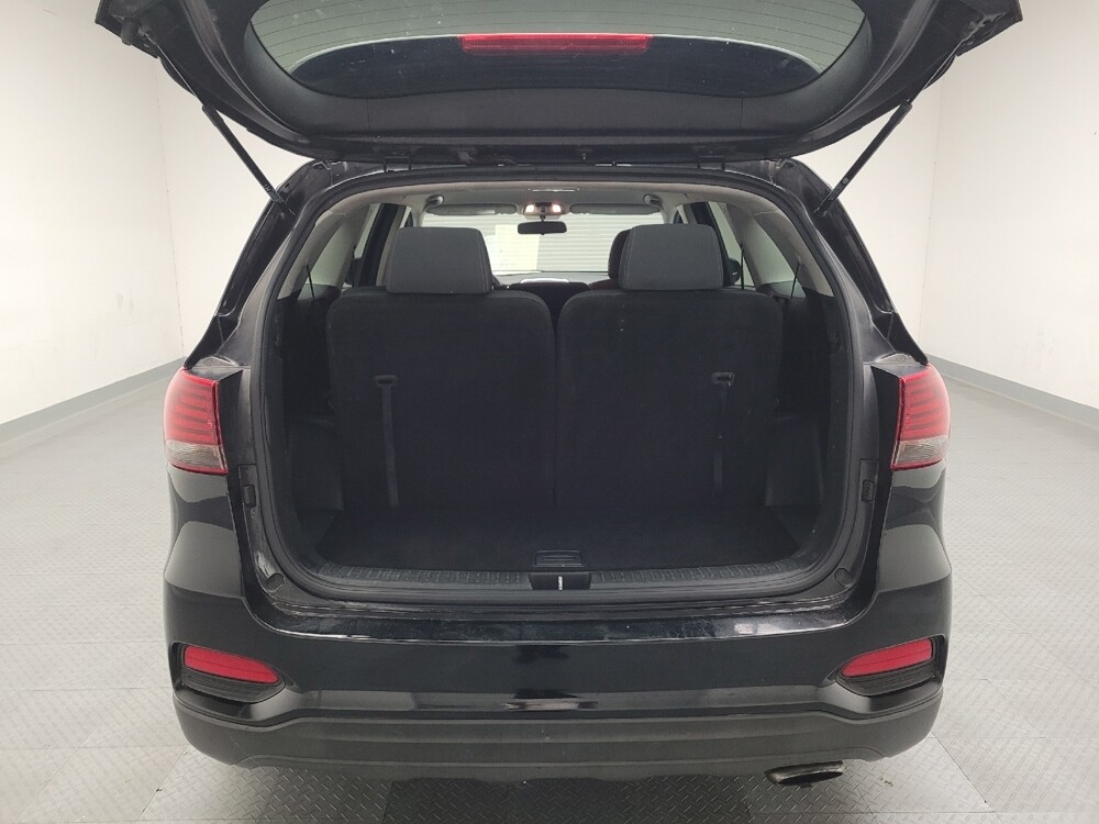 2019 Kia Sorento in Downey, CA 90241 - 18085841 29