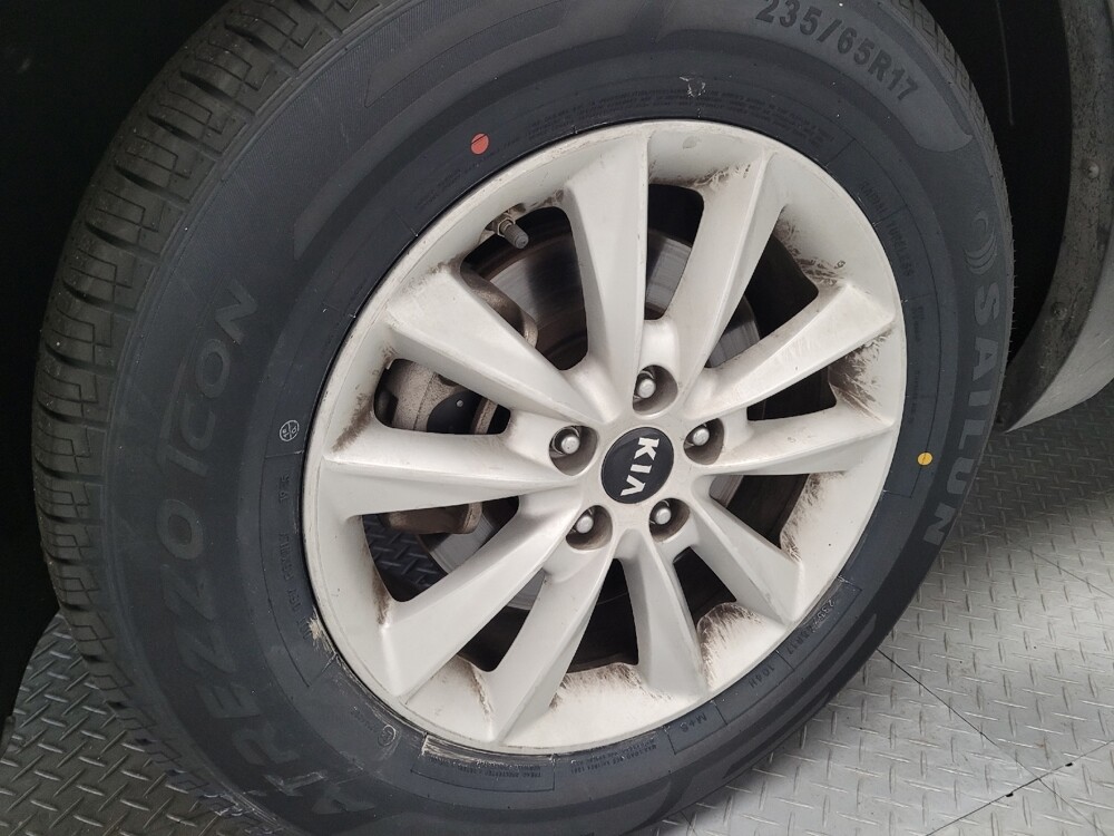 2019 Kia Sorento in Downey, CA 90241 - 18085841 31