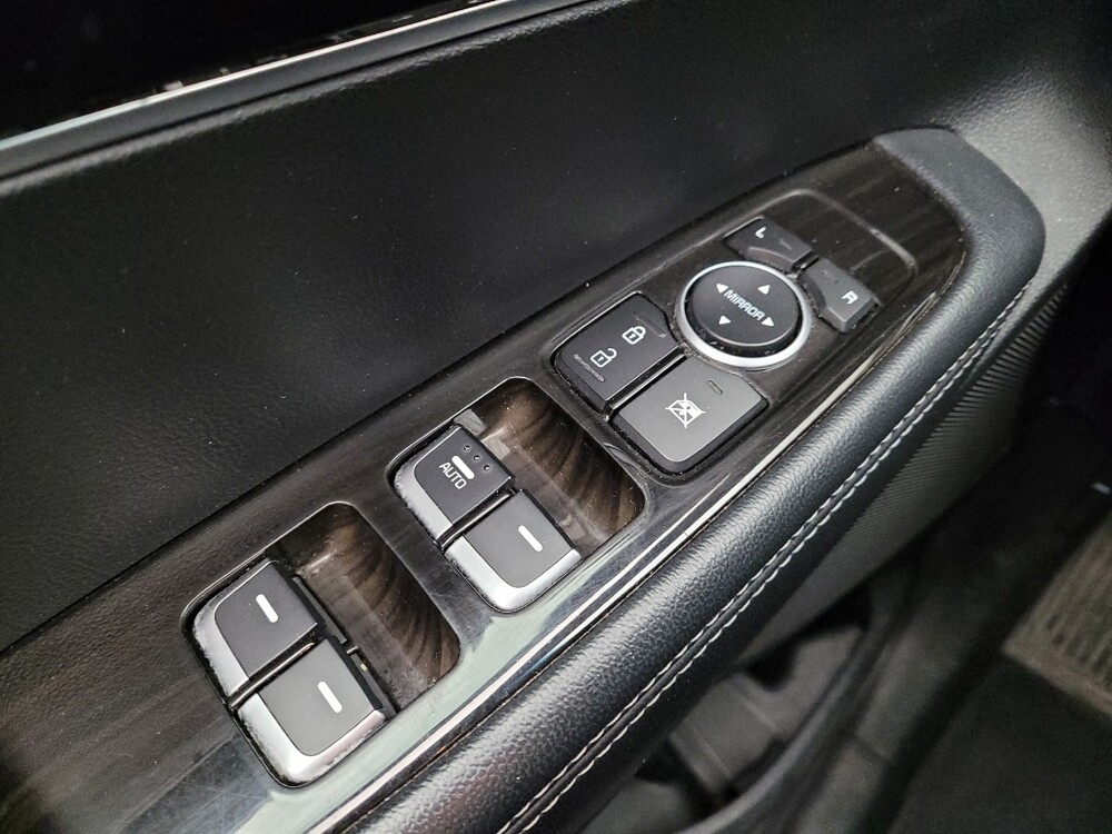 2019 Kia Sorento in Downey, CA 90241 - 18085841 27