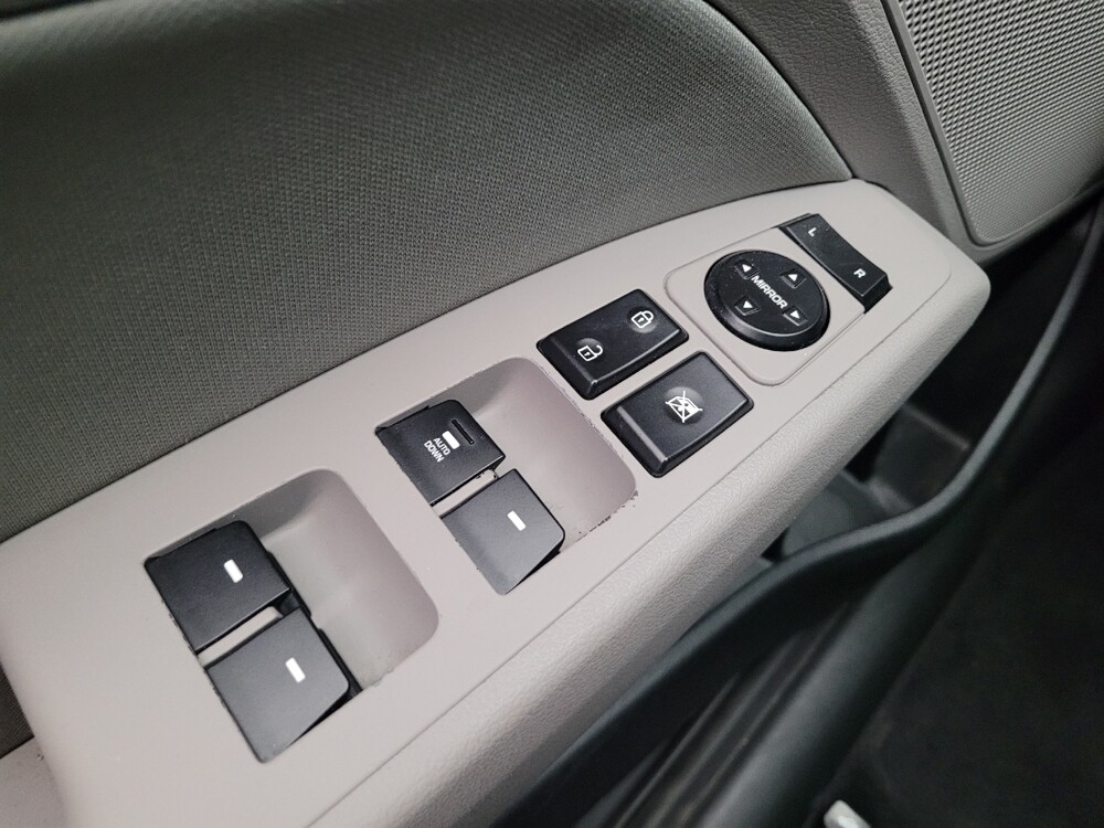 2017 Hyundai Elantra in Downey, CA 90241 - 18085842 27