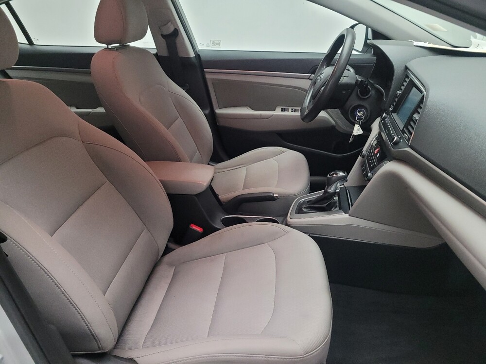 2017 Hyundai Elantra in Downey, CA 90241 - 18085844 21