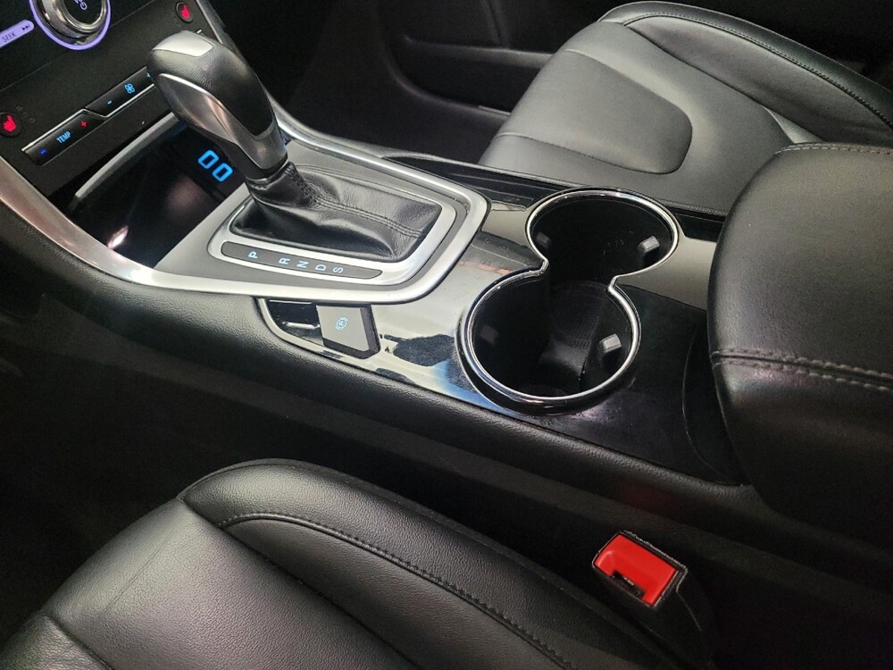 2018 Ford Edge in Downey, CA 90241 - 18085845 26