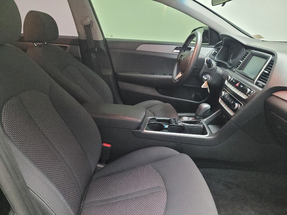 2019 Hyundai Sonata in Downey, CA 90241 - 18085846 21