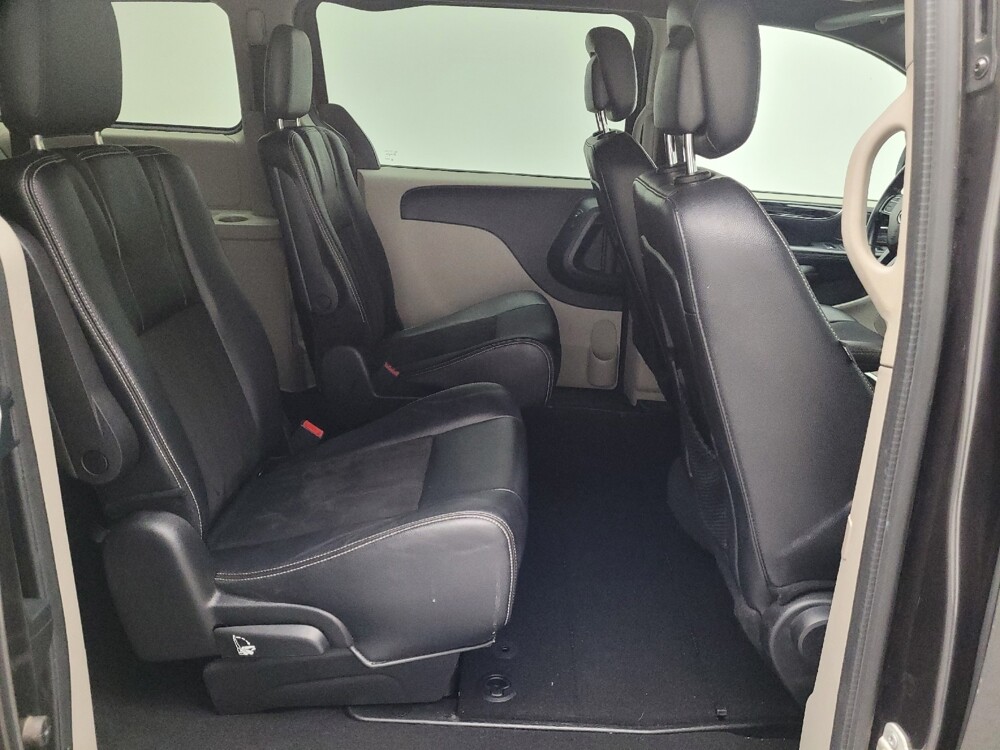 2019 Dodge Grand Caravan in Downey, CA 90241 - 18085850 19