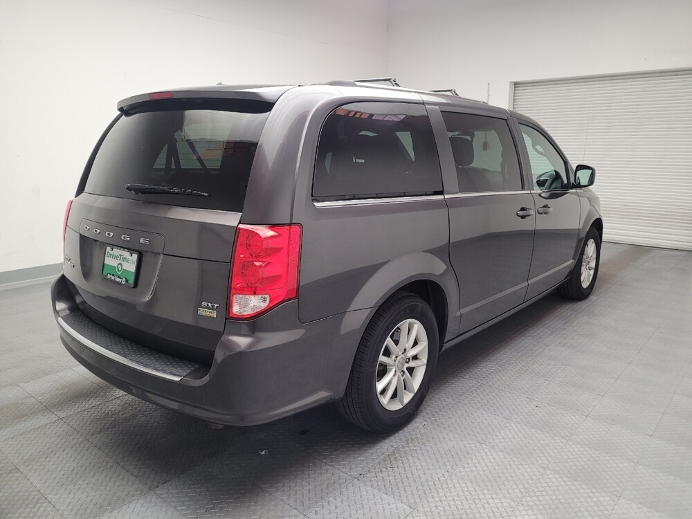 2019 Dodge Grand Caravan in Downey, CA 90241 - 18085850 9