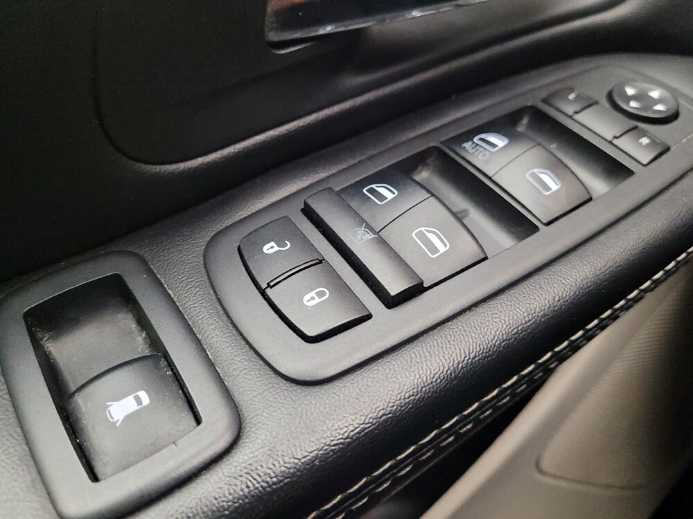 2019 Dodge Grand Caravan in Downey, CA 90241 - 18085850 27