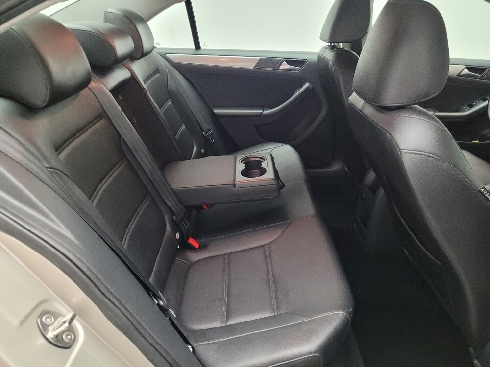 2016 Volkswagen Jetta in Downey, CA 90241 - 18085864 19