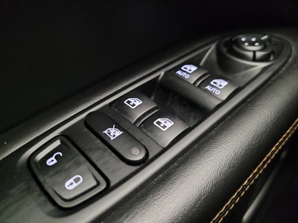 2018 Jeep Compass in Downey, CA 90241 - 18085865 27