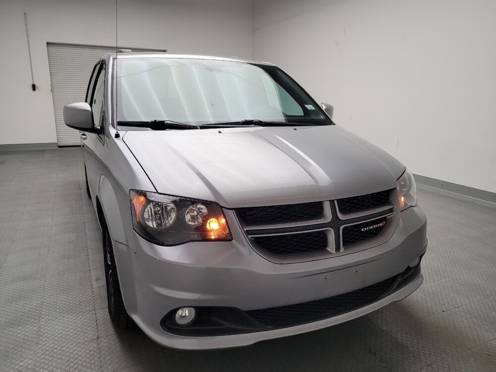 2018 Dodge Grand Caravan in Downey, CA 90241 - 18085869 14