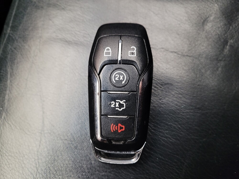 2016 Lincoln MKX in Downey, CA 90241 - 18085878 32