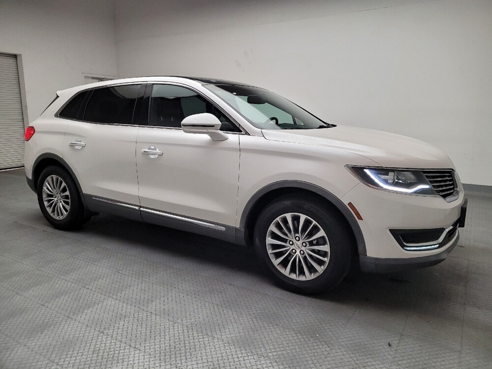 2016 Lincoln MKX in Downey, CA 90241 - 18085878 11
