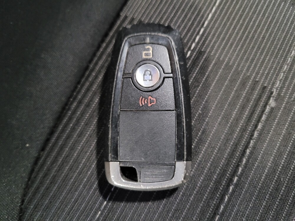 2018 Ford Edge in Downey, CA 90241 - 18085890 32