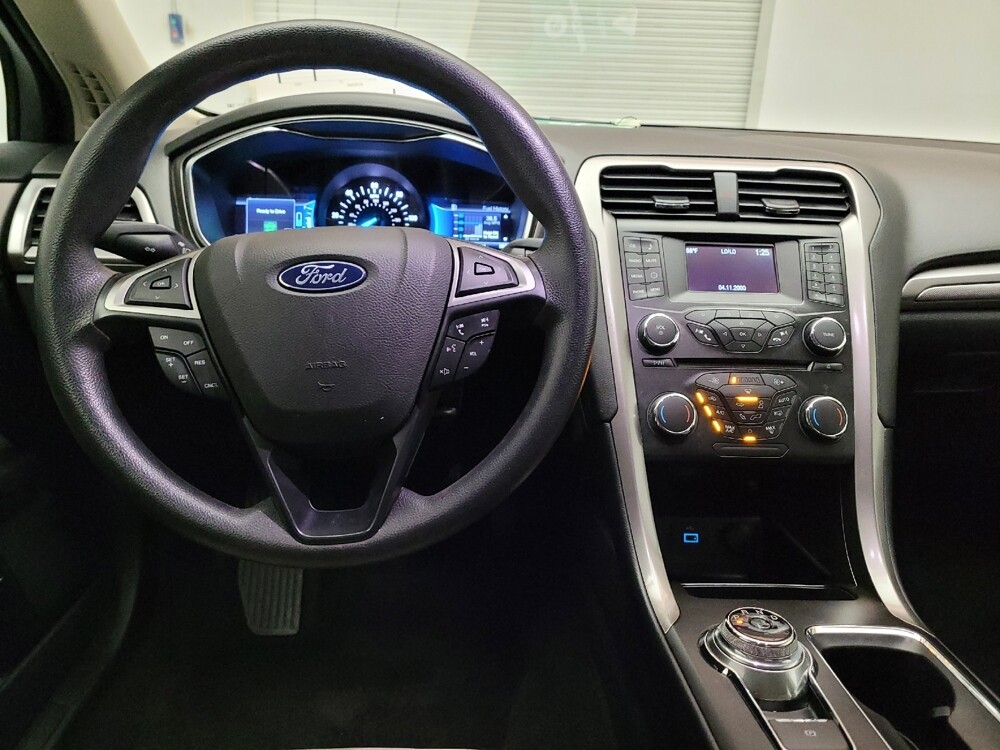 2018 Ford Fusion in Downey, CA 90241 - 18085892 22