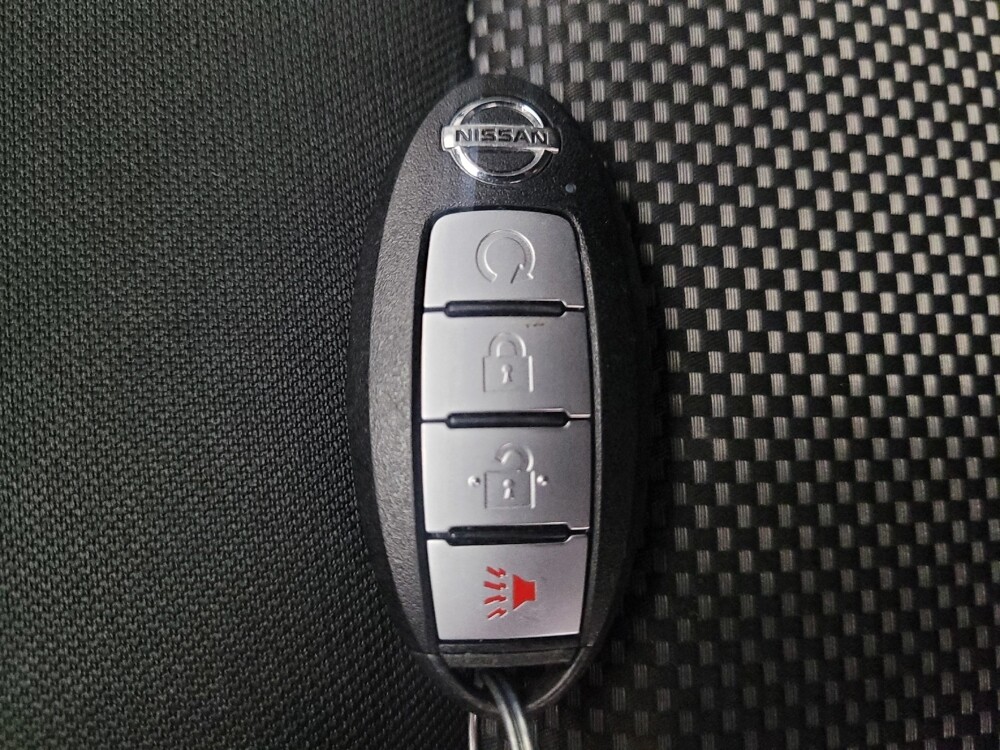 2019 Nissan Pathfinder in Downey, CA 90241 - 18085895 32