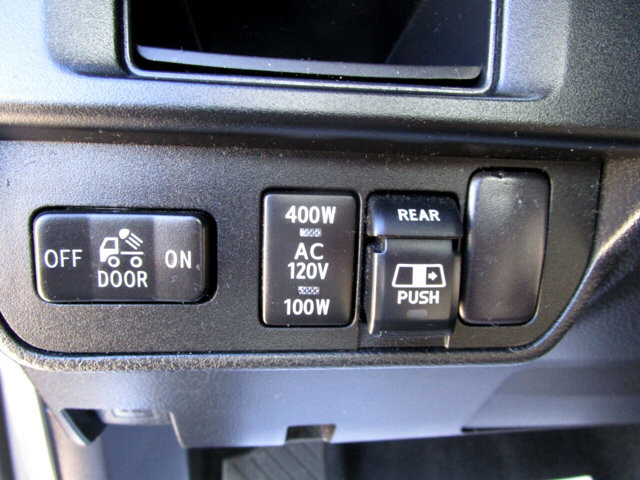 2017 Toyota Tacoma in Tampa, FL 33604-6914 - 18085897 8