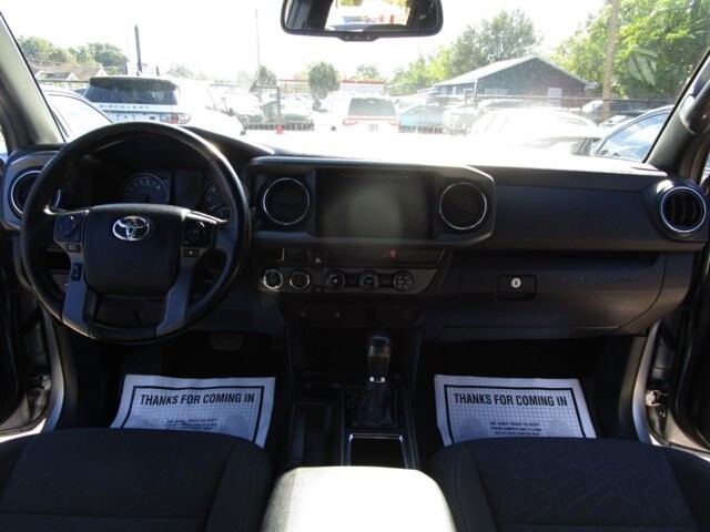 2017 Toyota Tacoma in Tampa, FL 33604-6914 - 18085897 3
