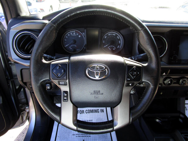 2017 Toyota Tacoma in Tampa, FL 33604-6914 - 18085897 4