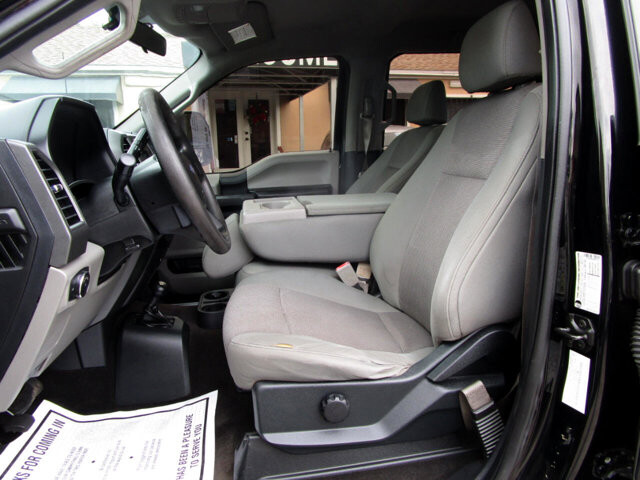 2017 Ford F250 in Tampa, FL 33604-6914 - 18085898 9