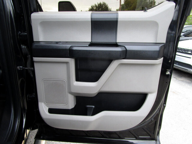 2017 Ford F250 in Tampa, FL 33604-6914 - 18085898 18