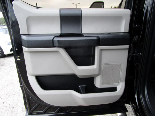 2017 Ford F250 in Tampa, FL 33604-6914 - 18085898 17