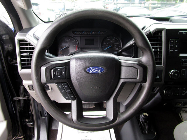 2017 Ford F250 in Tampa, FL 33604-6914 - 18085898 4