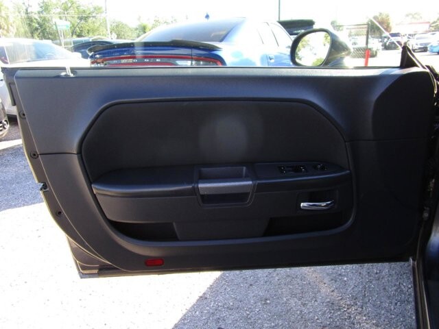 2013 Dodge Challenger in Tampa, FL 33604-6914 - 18085899 13