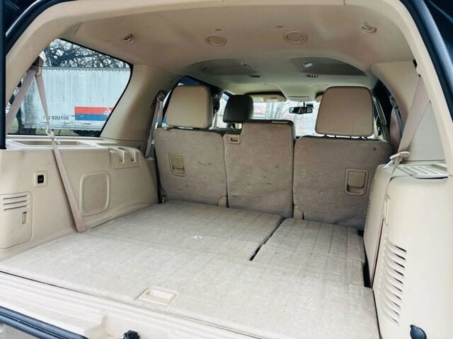 2013 Ford Expedition in Harrisonburg, VA 22801 - 18085903 8