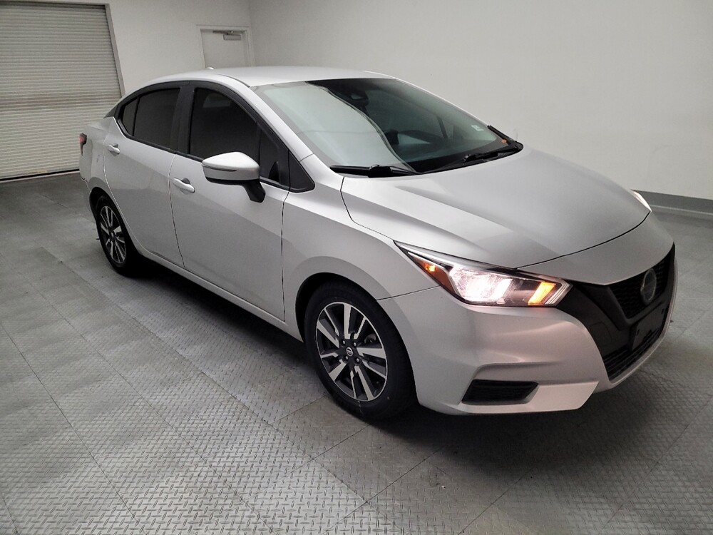 2020 Nissan Versa in Fresno, CA 93726 - 18085911 13