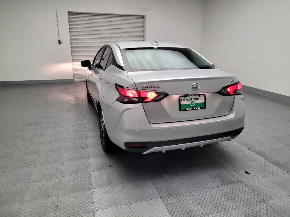 2020 Nissan Versa in Fresno, CA 93726 - 18085911 6