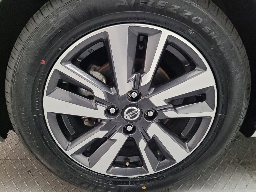 2020 Nissan Versa in Fresno, CA 93726 - 18085911 31