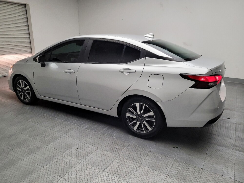 2020 Nissan Versa in Fresno, CA 93726 - 18085911 3