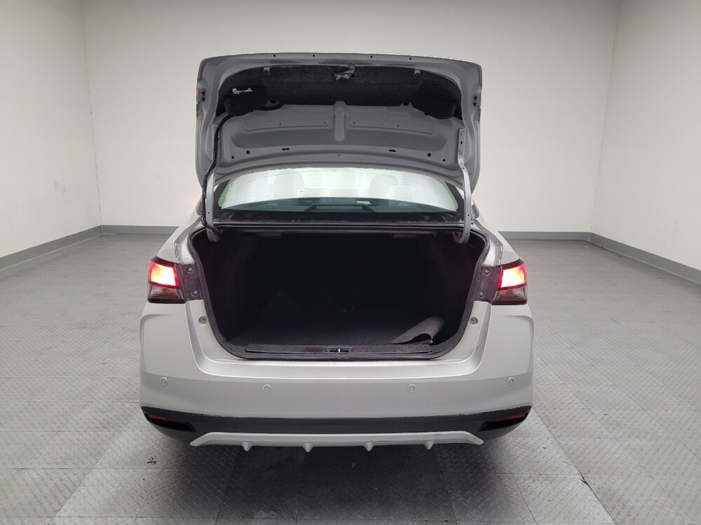 2020 Nissan Versa in Fresno, CA 93726 - 18085911 29