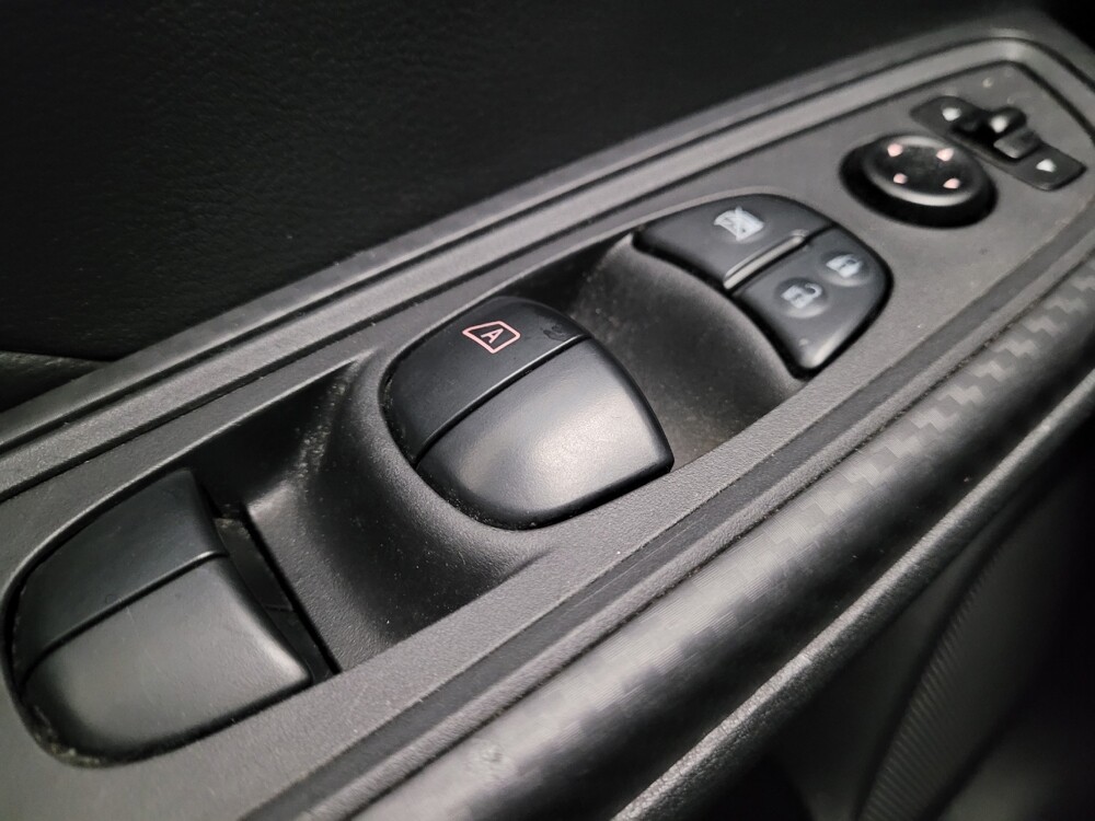 2020 Nissan Versa in Fresno, CA 93726 - 18085911 27