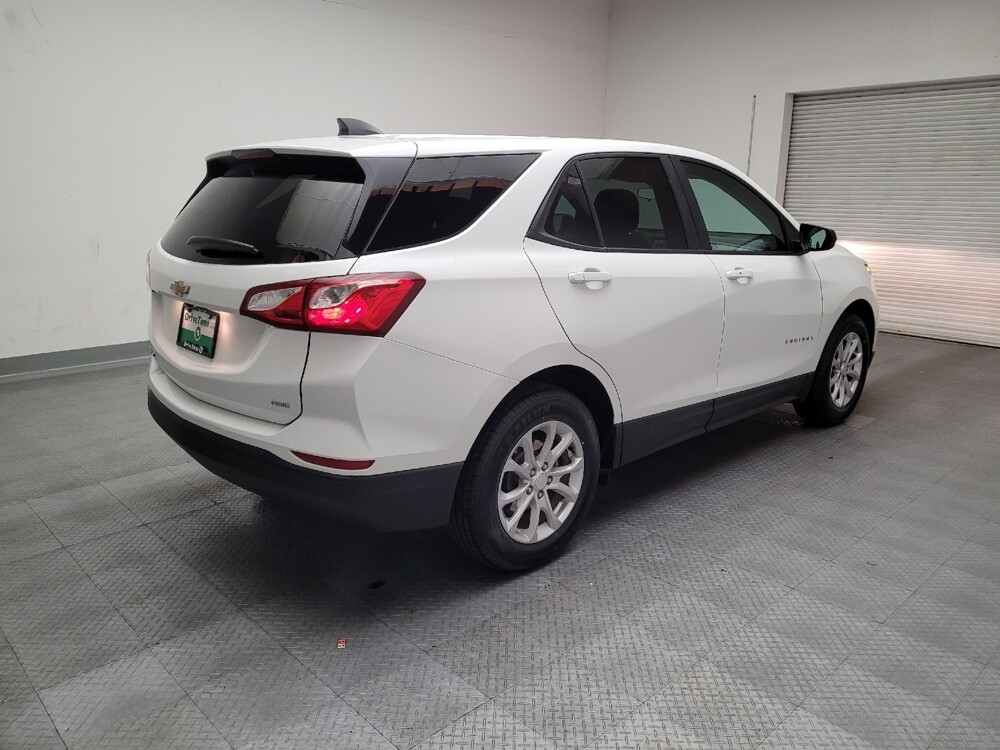 2020 Chevrolet Equinox in Fresno, CA 93726 - 18085913 9