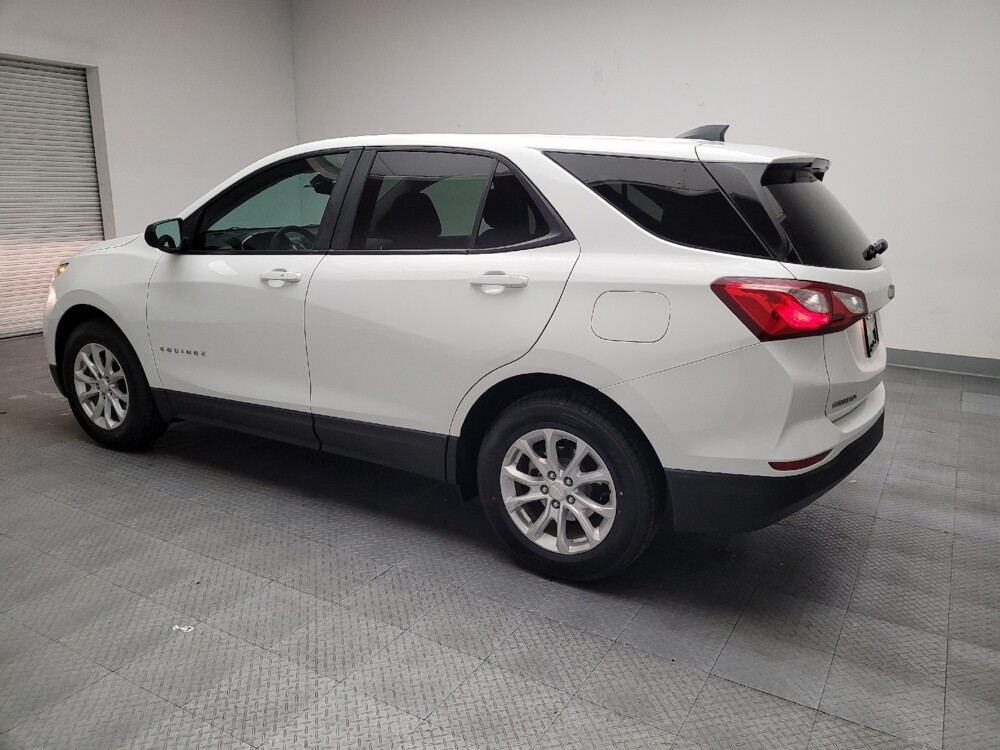 2020 Chevrolet Equinox in Fresno, CA 93726 - 18085913 3